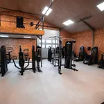 Newly Renovated With Ocean View Pool And Fitness Center