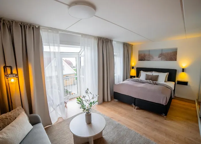 Apartment Newly Renovated With Ocean View Pool And Fitness Center Hejls